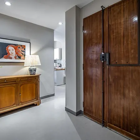 Yid Cavour 4 Luxury Apt In The Heart Of Apartment *