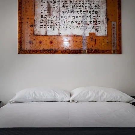 Yid Cavour 4 Luxury Apt In The Heart Of Florence