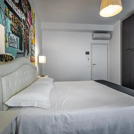 Yid Cavour 4 Luxury Apt In The Heart Of Apartment Florence